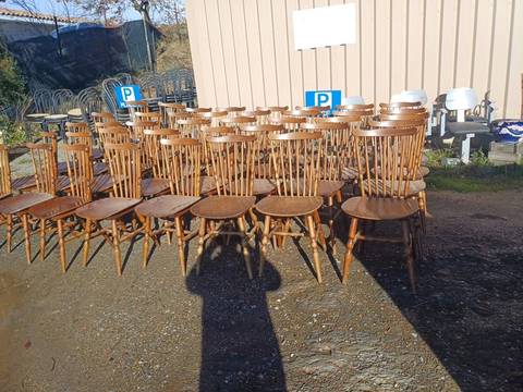 Suite de chaises BAUMANN – Modèle "Menuet" – Vintage 1960