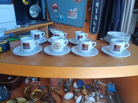 Lot de 6 tasses à expresso Jacques Vabre + Soucoupes