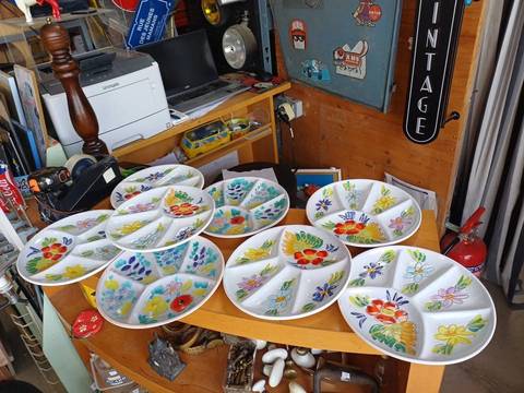 Lot de 8 assiettes à fondue vintage - Céramique MGM "Fait Main"