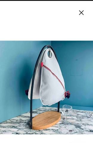 Support de présentation Design pour Bag-in-Box (BIB) - Marque O’Bag