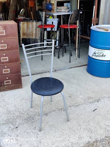 1 chaise de cuisine