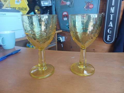 Duo de verres à pied vintage ambre / jaune miel – Années 70