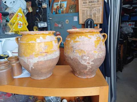 Paire de pots à confit anciens en terre cuite vernissée jaune XIXe