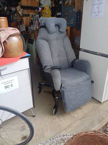 Fauteuil médical électrique multipositions INNOV'SA – Très bon état