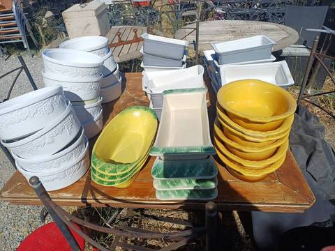 Lot important de Plats Traiteur / Terrines en Grès et Terre Cuite Pro