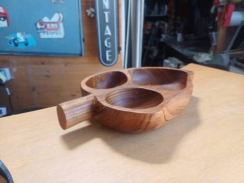 Plat / Coupe apéritif vintage en bois de Teck massif – Forme Feuille