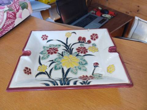 Cendrier vide-poche vintage céramique barbotine décor floral japonais