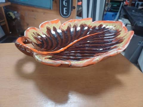 Grand plat feuille céramique Vallauris vintage 70s - Orange & Marron – photo 2
