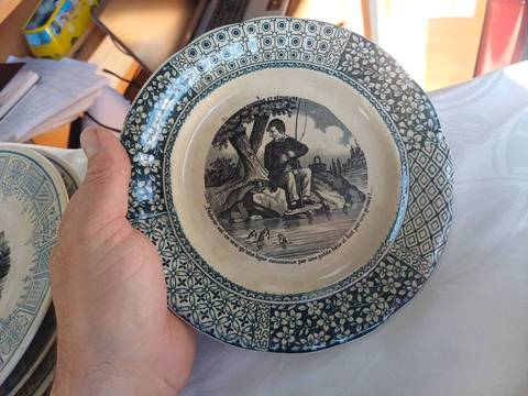 Assiette parlante ancienne Longwy - Thème Pêche "Poissons et Pêcheurs" N°5