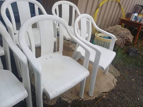 Lot de 8 Chaises de Jardin Grosfillex - Modèles Anciens et Robustes – photo 4
