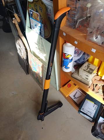 Désherbeur écologique Fiskars Xact – Extirpateur de mauvaises herbes – photo 1