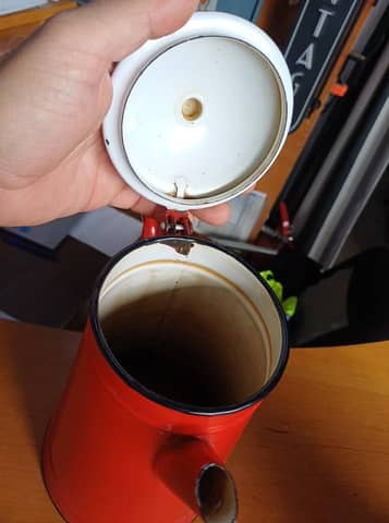 Ancienne cafetière en tôle émaillée rouge vintage / Verseuse rétro – photo 7