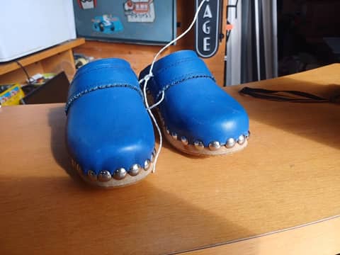 Sabots en bois et cuir bleu "Création Jesaka" - Pointure 35 (Très bon état) – photo 3