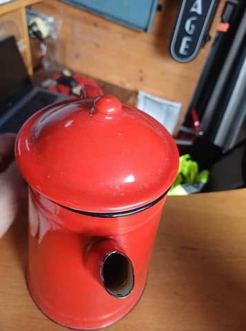 Ancienne cafetière en tôle émaillée rouge vintage / Verseuse rétro – photo 8