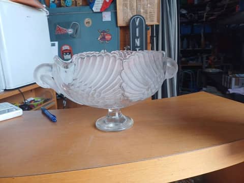 Coupe sur pied / Centre de table vintage en verre dépoli motif plumes & cygnes art deco 1930 env – photo 2