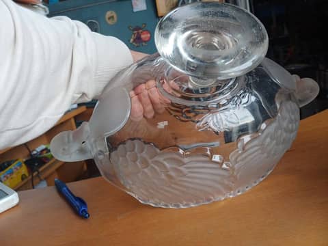 Coupe sur pied / Centre de table vintage en verre dépoli motif plumes & cygnes art deco 1930 env – photo 6
