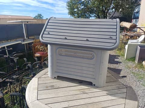 Niche pour chien en plastique PVC résistant - Trappe de toit ouvrante – photo 6