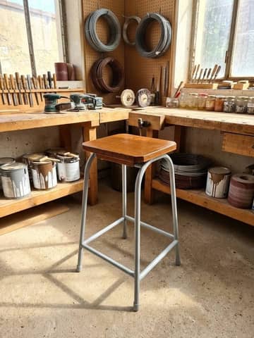 Tabouret haut vintage restauré – Style atelier / industriel (H70 cm) – photo 2