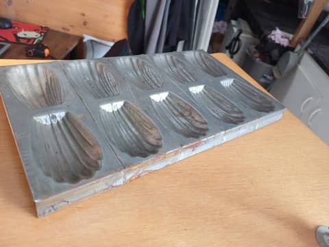 Ancien moule à madeleines en acier étamé vintage – 10 empreintes – photo 2