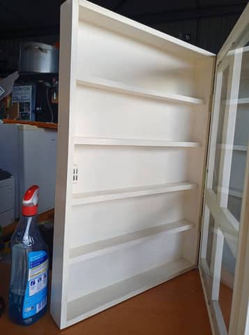 Petite vitrine murale en bois peinte en blanc / Meuble d'exposition – photo 5