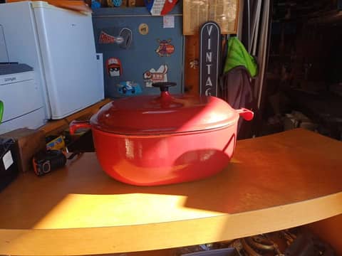 Cocotte Ovale Le Creuset N°33 "La Mama" Design Enzo Mari - Rouge Vintage – photo 2