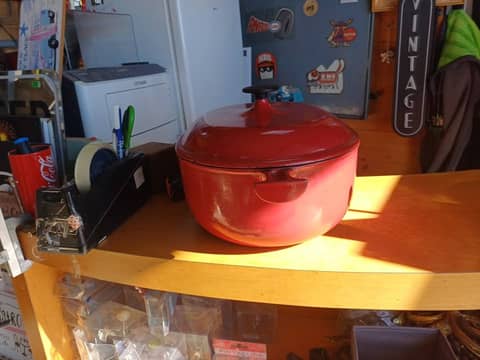 Cocotte Ovale Le Creuset N°33 "La Mama" Design Enzo Mari - Rouge Vintage – photo 4